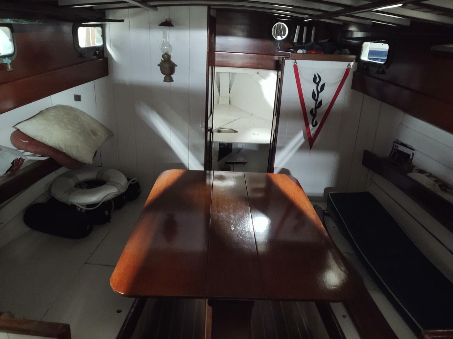 Amicitia forward cabin