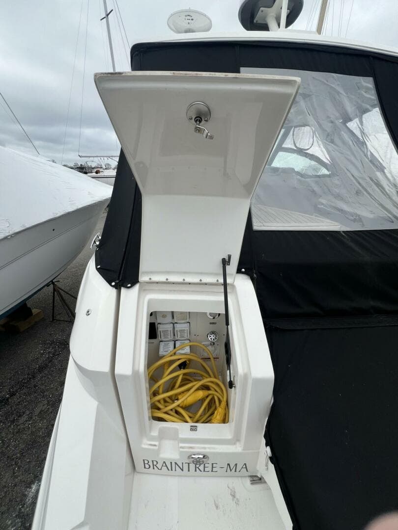 2023 Sea Ray 320 Sundancer