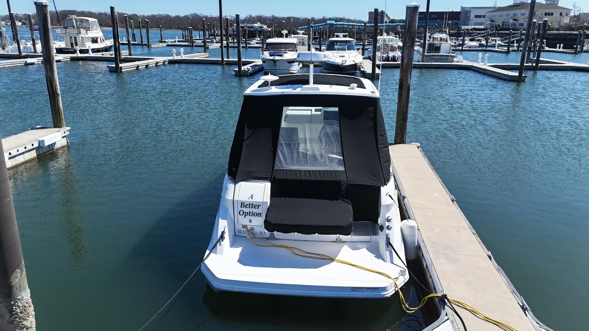 2023 Sea Ray 320 Sundancer