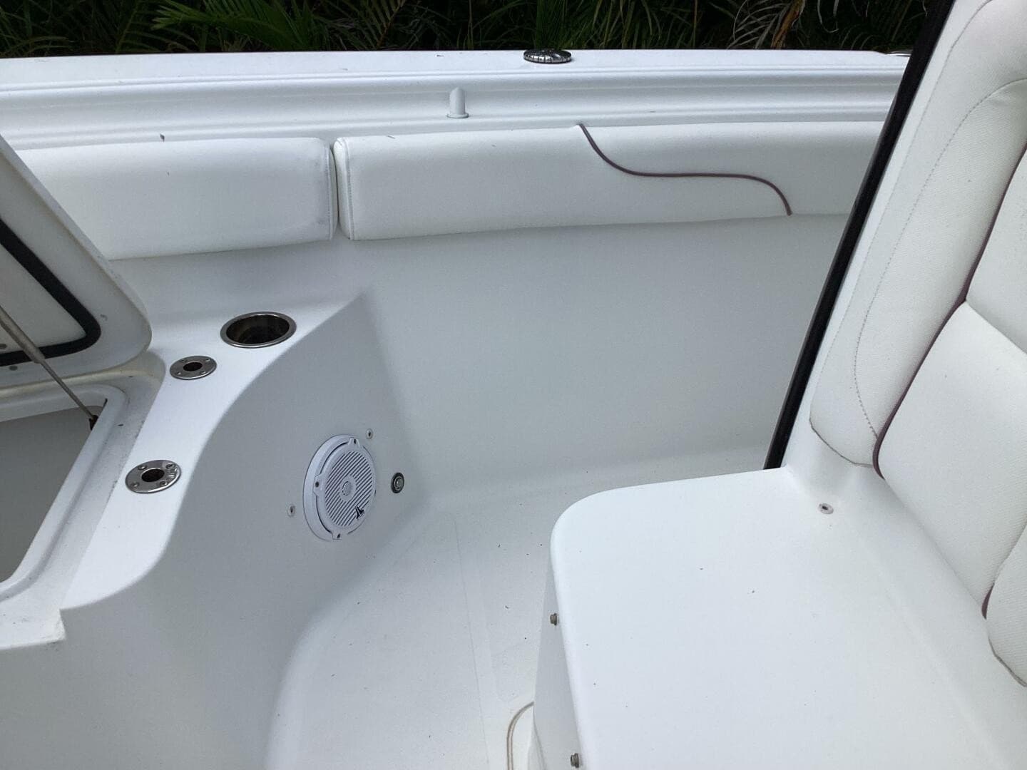2018 Sea Hunt Gamefish 27