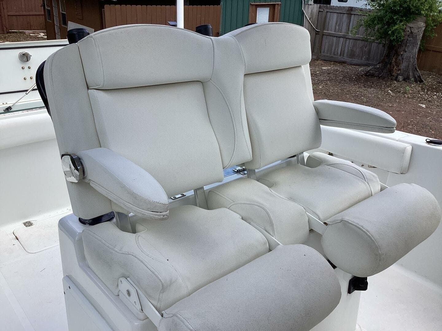 2018 Sea Hunt Gamefish 27