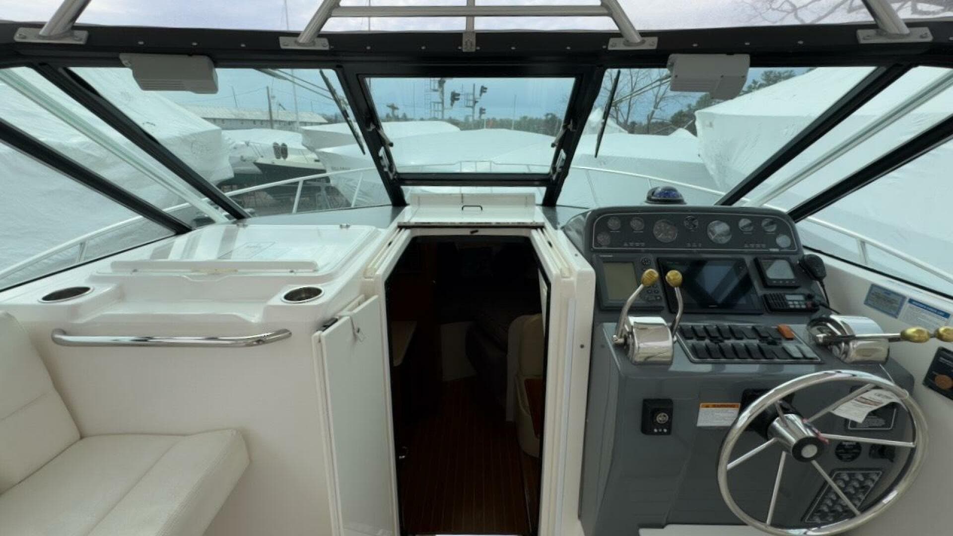 2005 Tiara Yachts 2900 Open