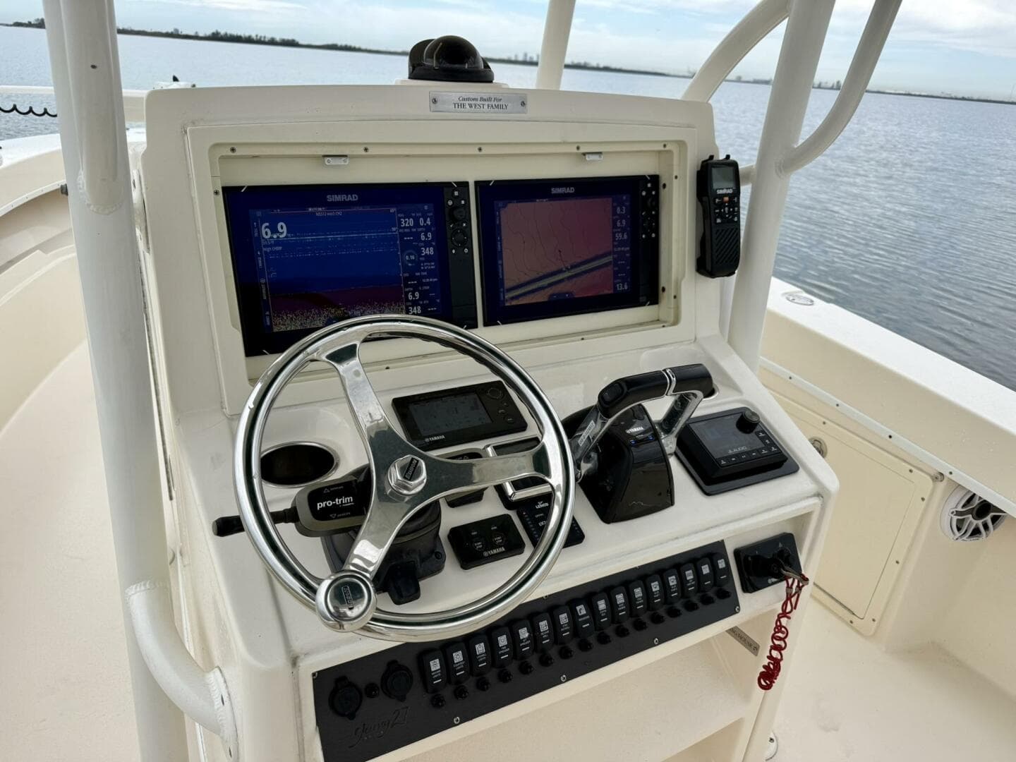 2019 Young Boats 27 - Helm