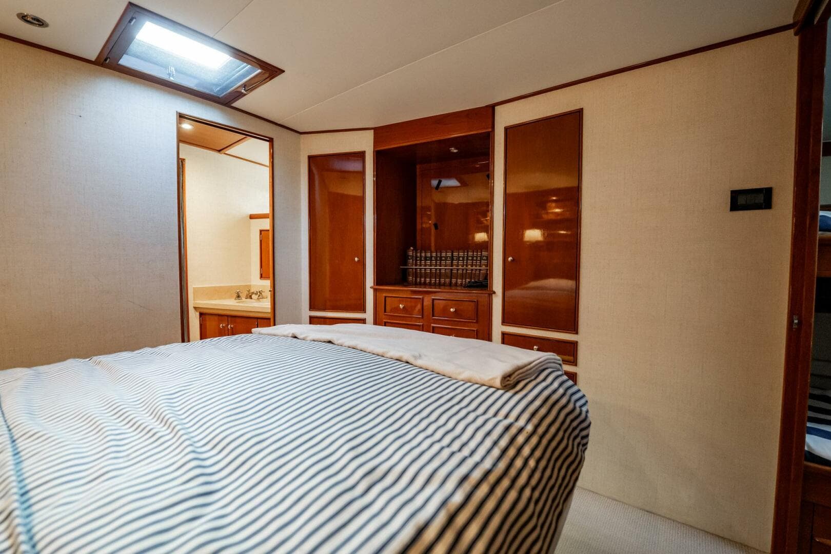 1983 Rybovich 55 Convertible