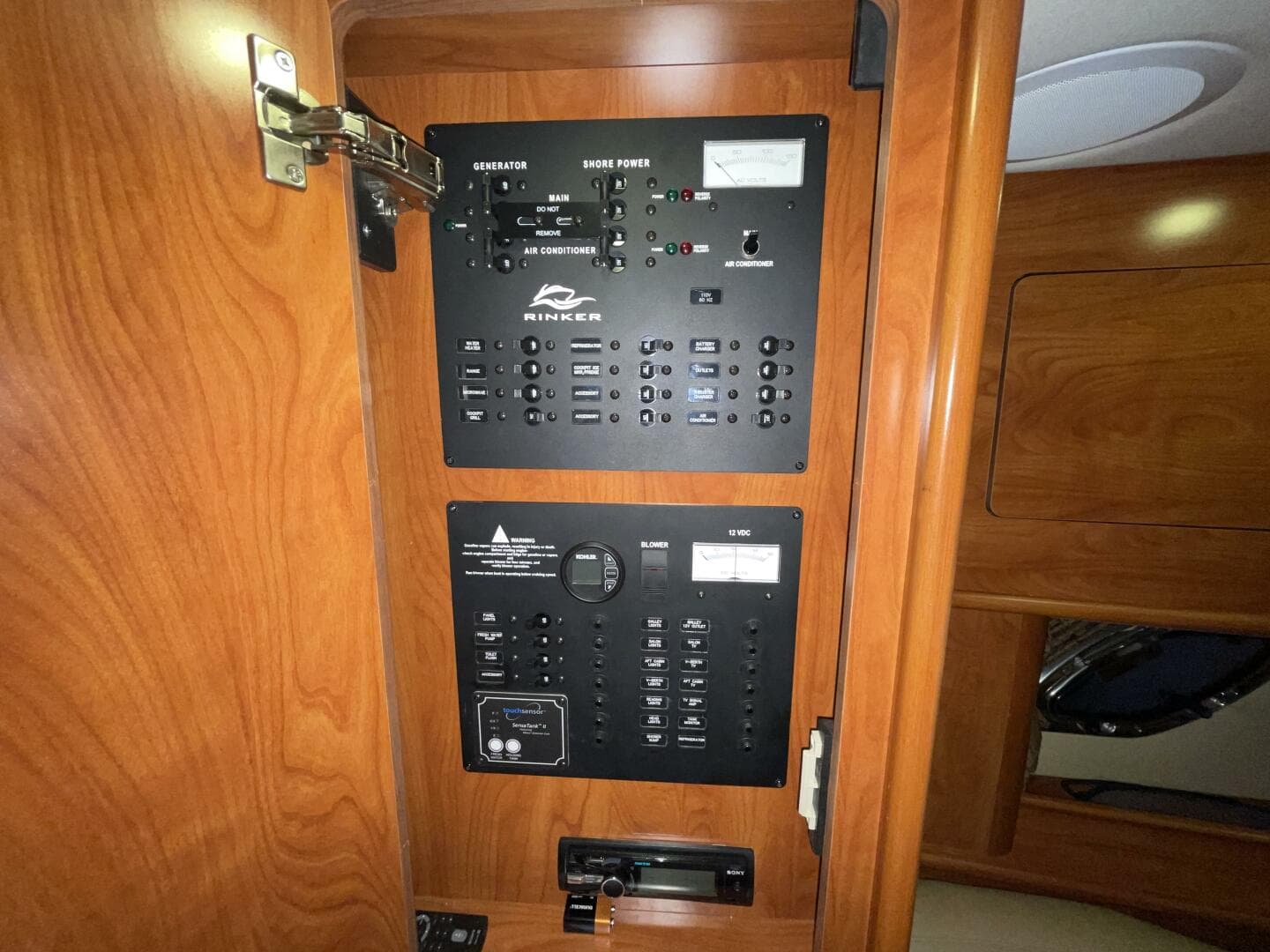 2013 Rinker 310 Express Cruiser