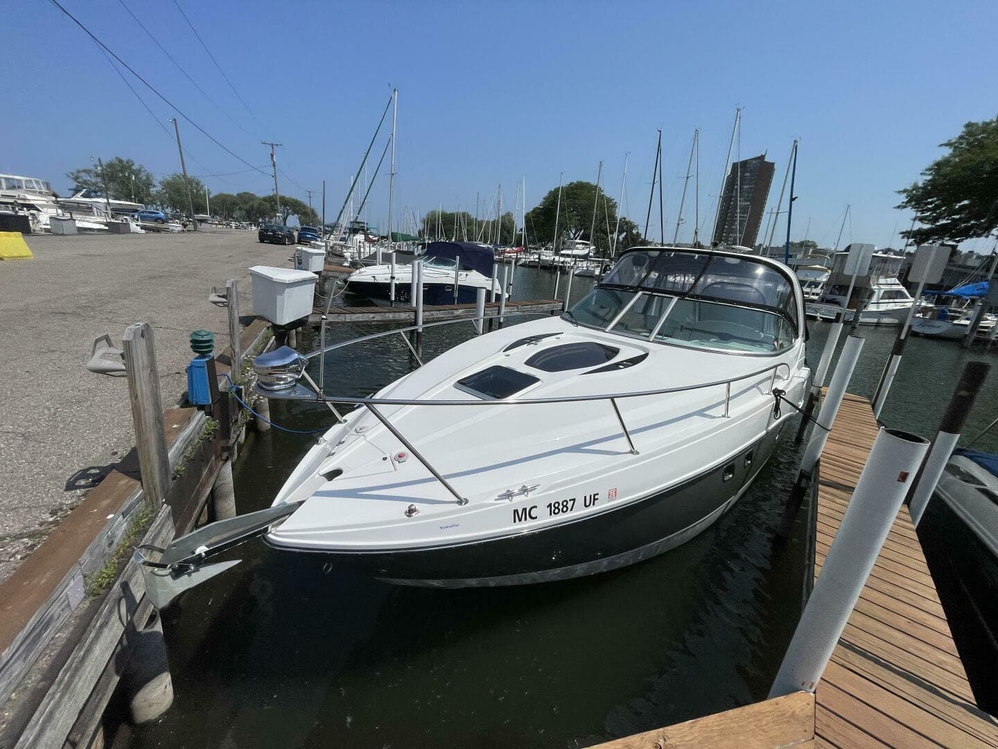 2013 Rinker 310 Express Cruiser