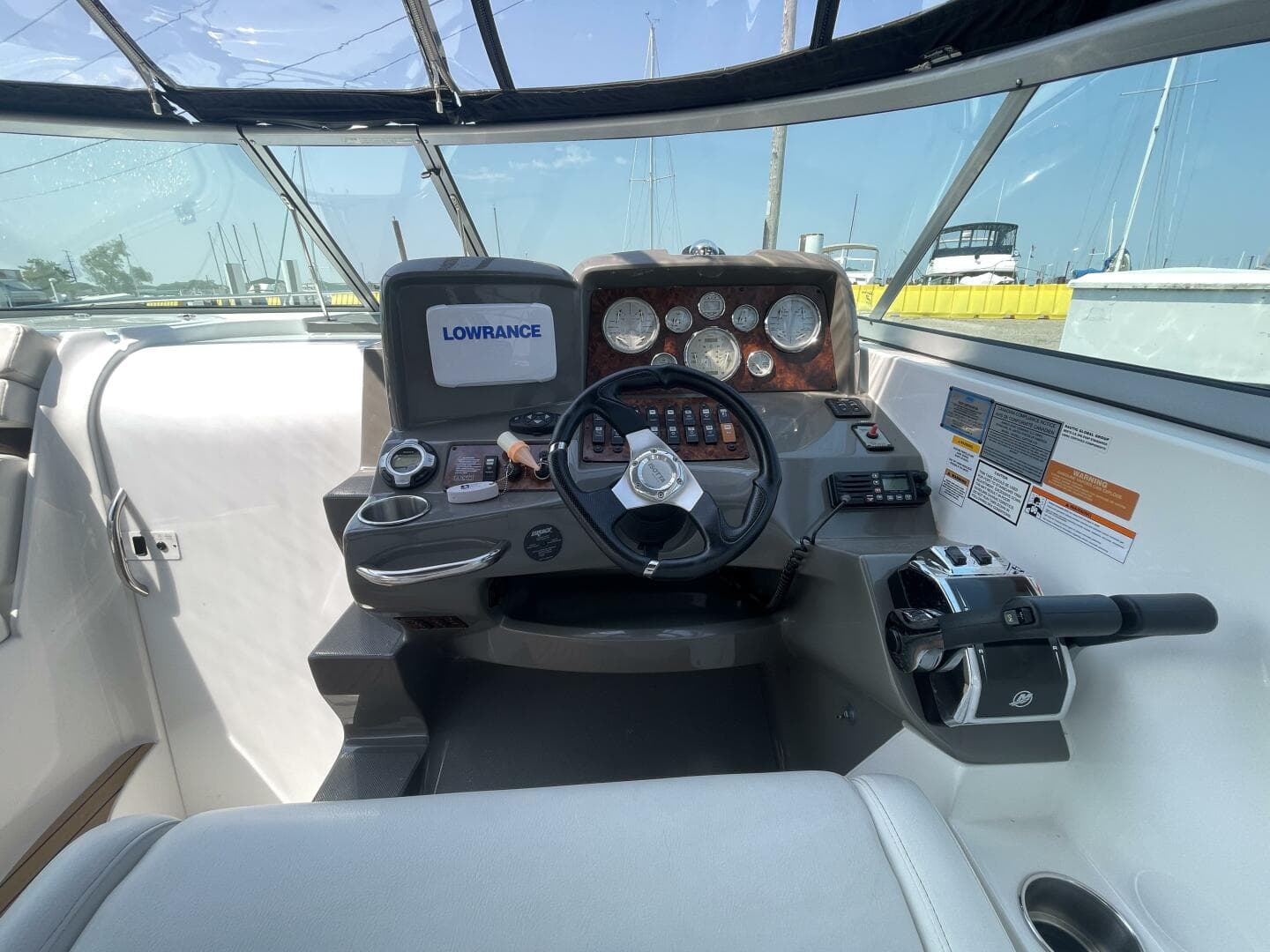 2013 Rinker 310 Express Cruiser