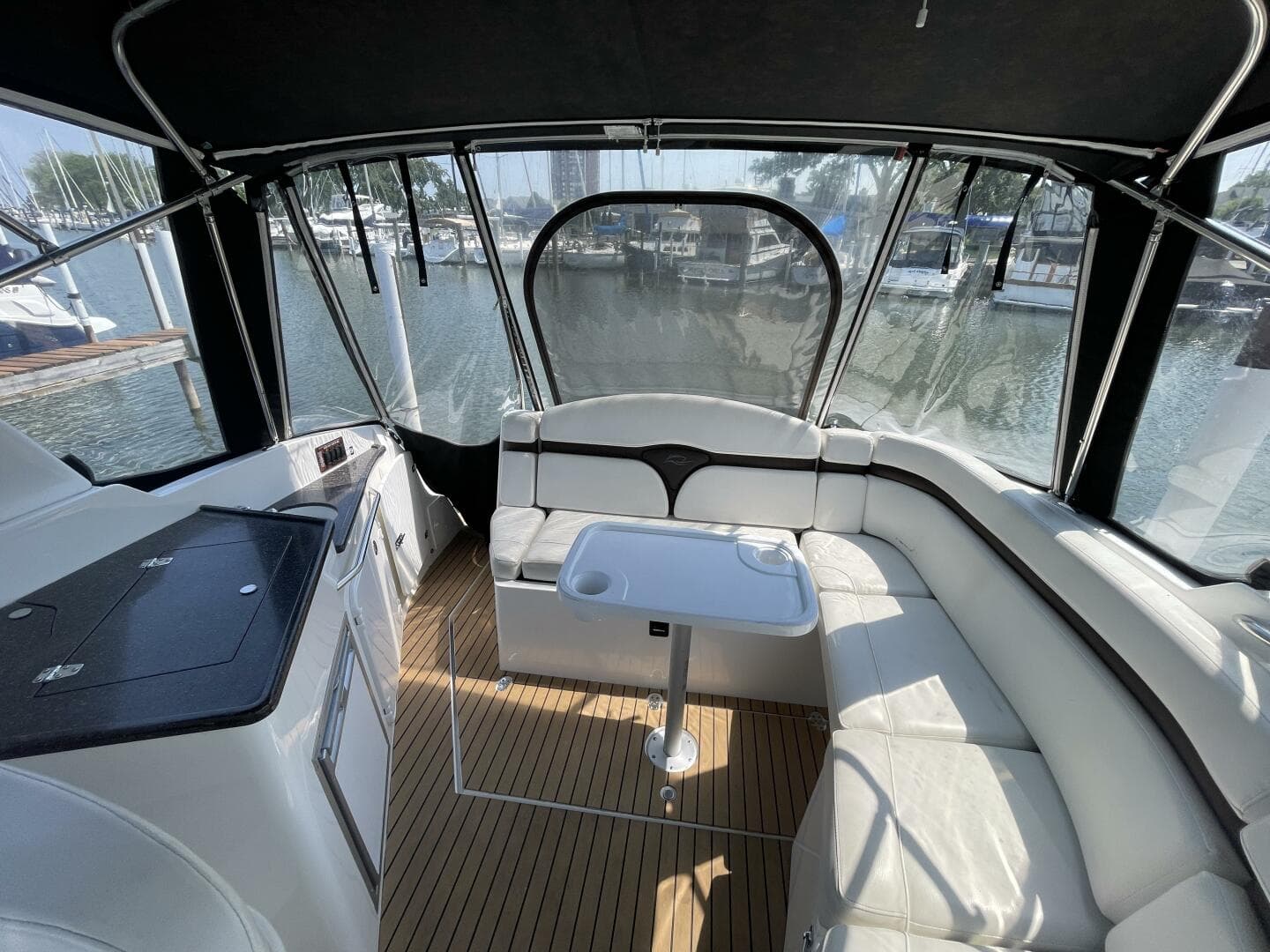 2013 Rinker 310 Express Cruiser