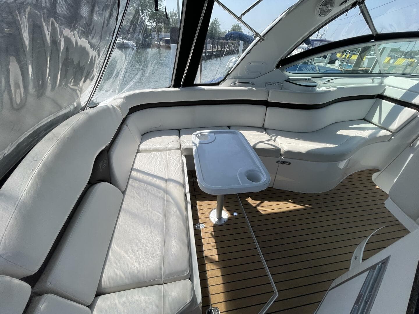 2013 Rinker 310 Express Cruiser