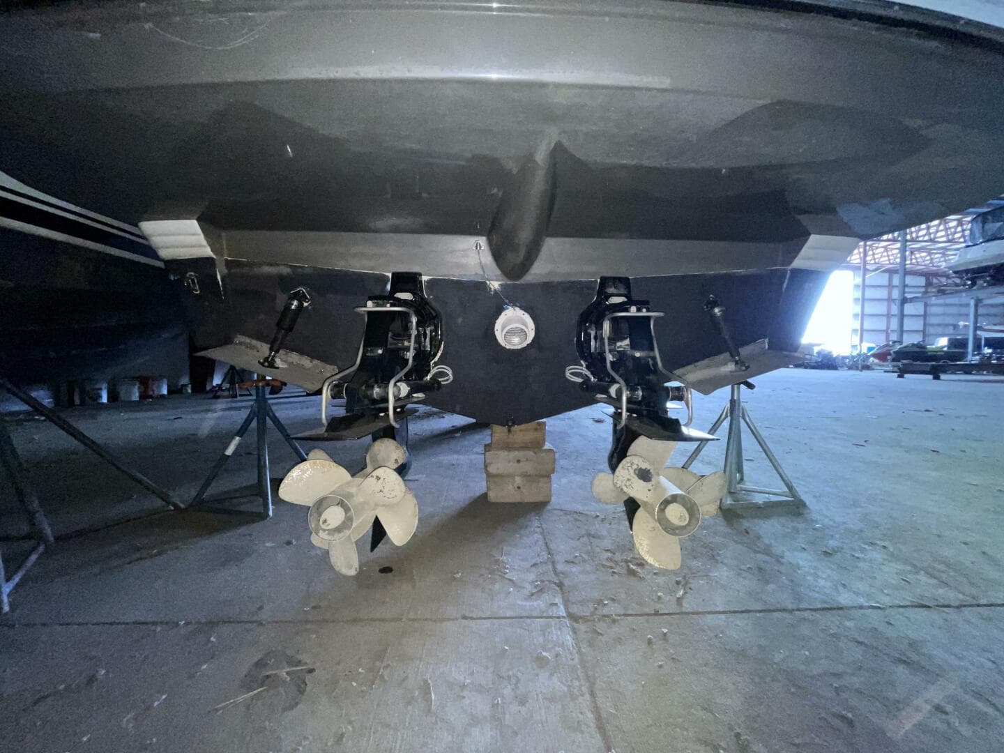 2013 Rinker 310 Express Cruiser