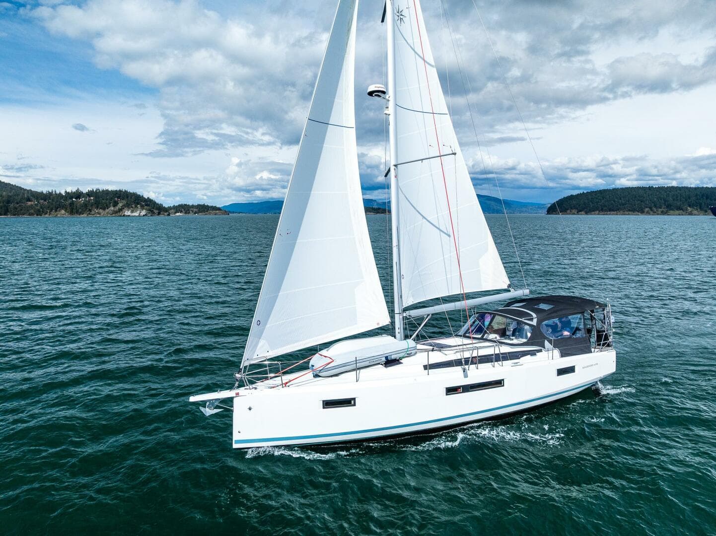 2022 Jeanneau Sun Odyssey 410