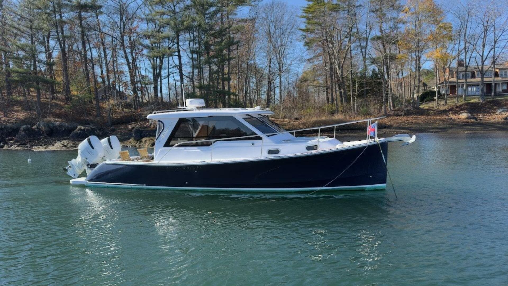 2022 True North 34 Outboard Express
