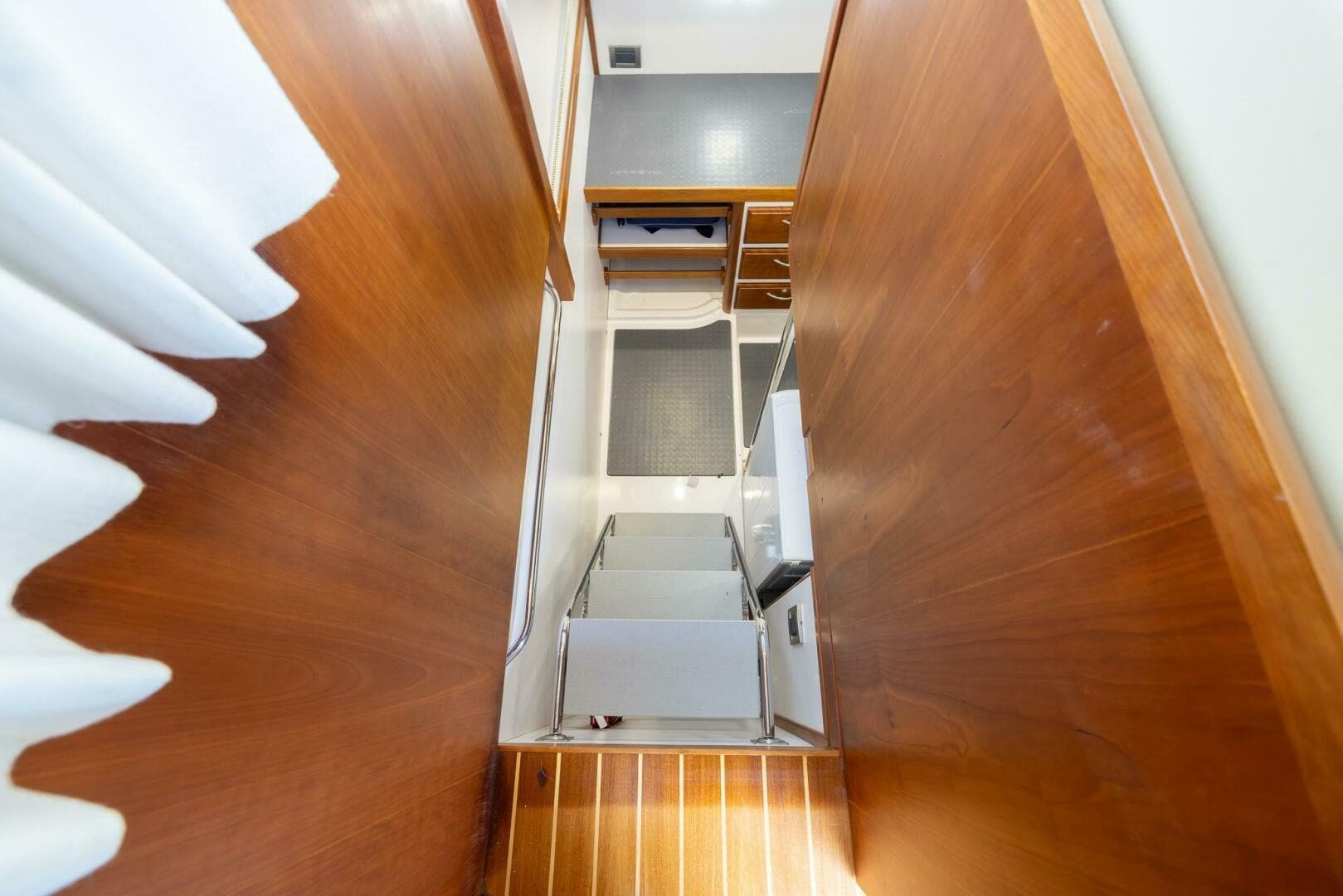 2015 Sabre 48 Salon Express