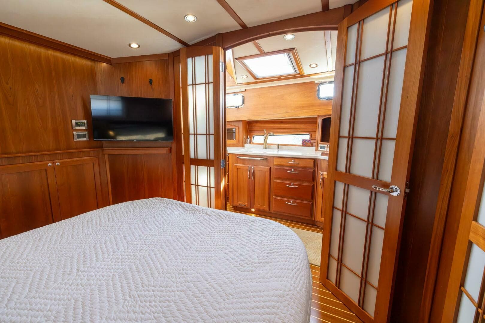 2015 Sabre 48 Salon Express