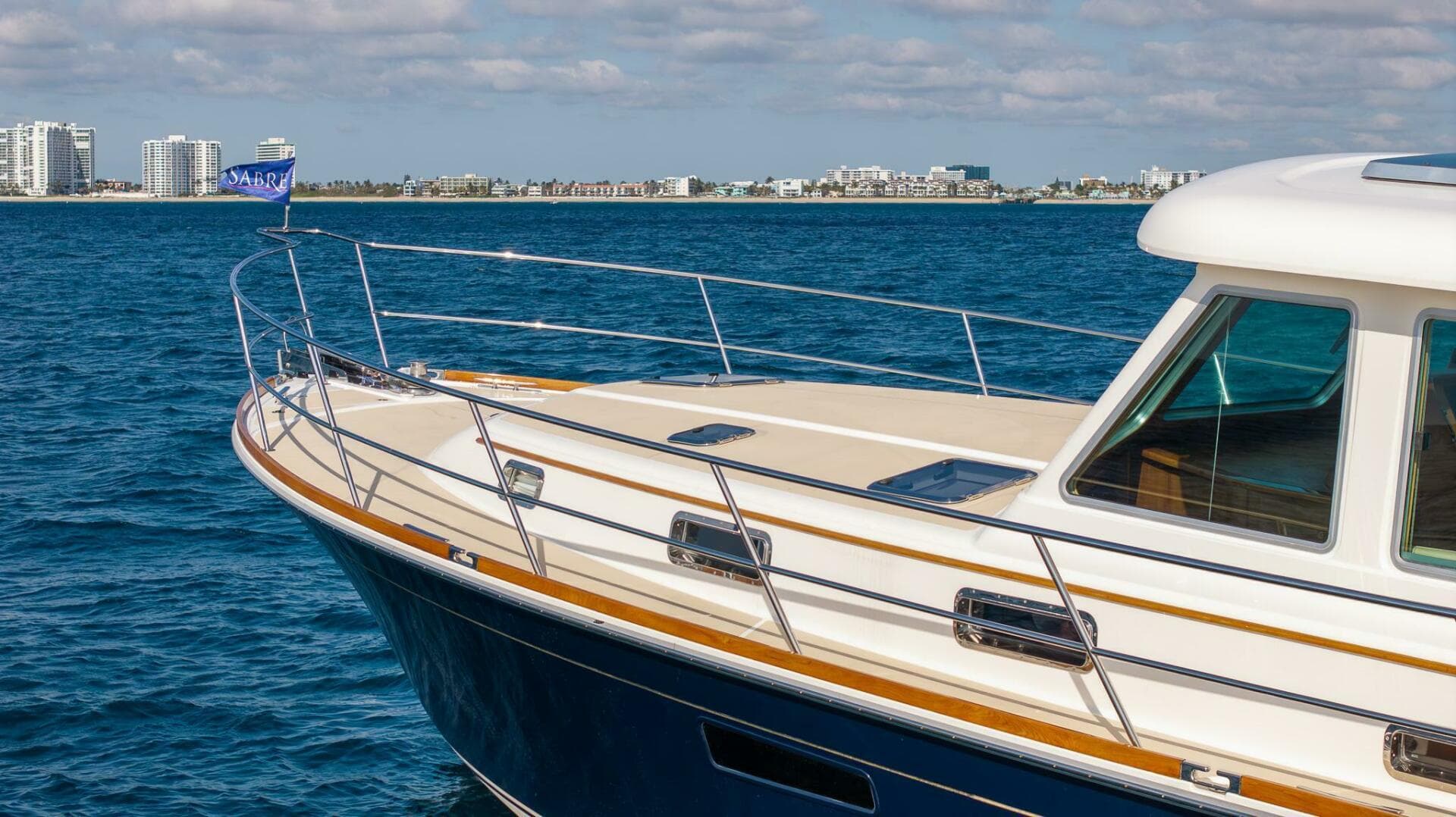 2015 Sabre 48 Salon Express