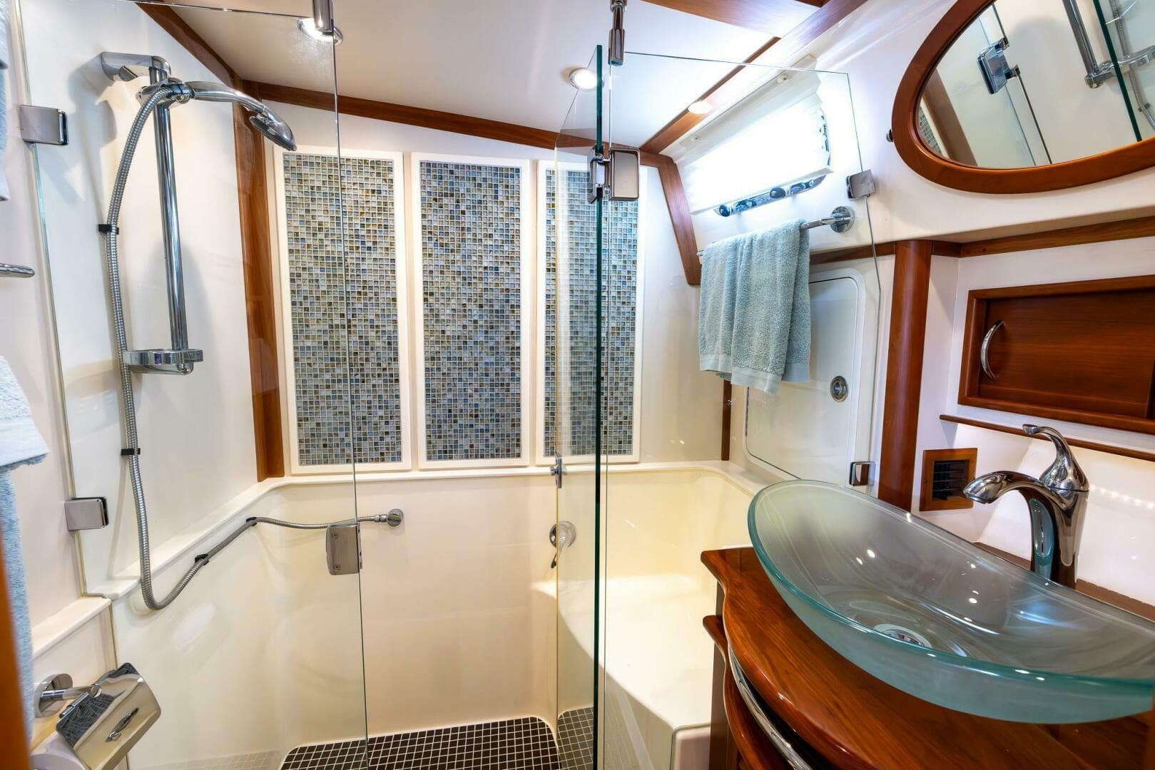 2015 Sabre 48 Salon Express