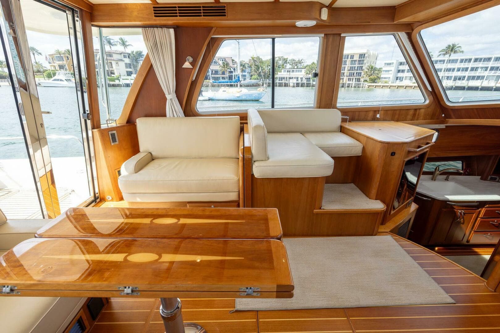 2015 Sabre 48 Salon Express