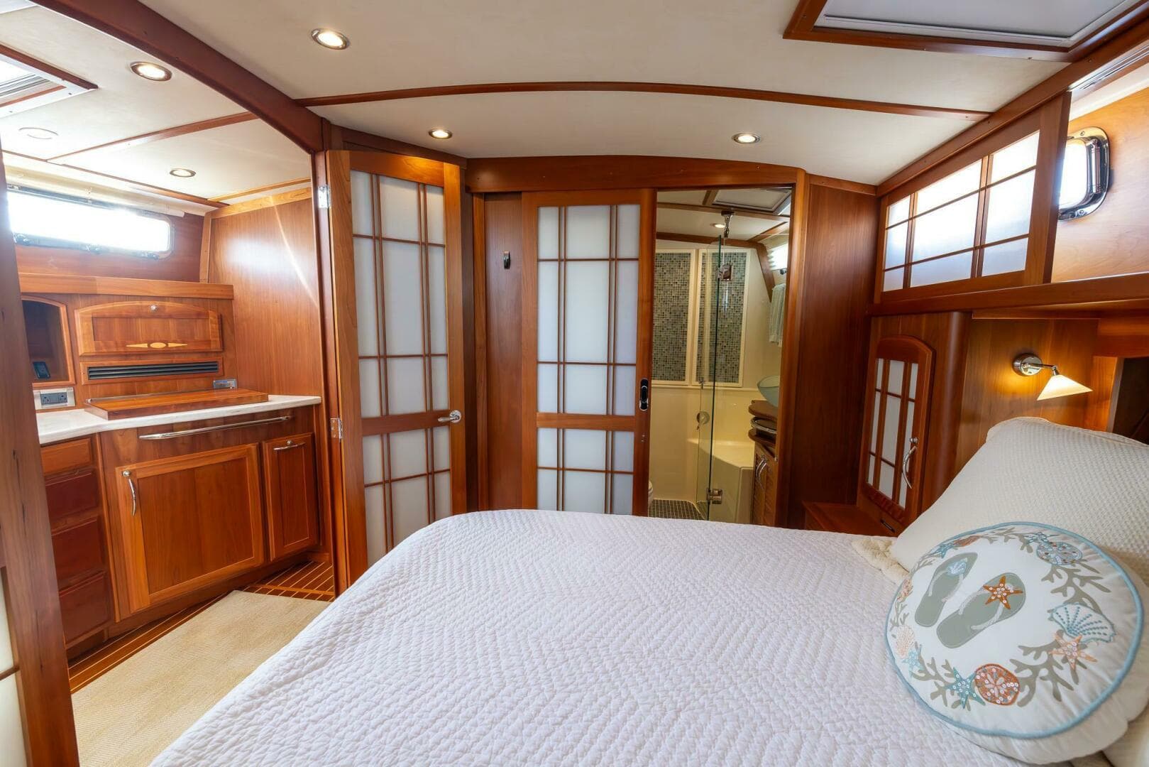 2015 Sabre 48 Salon Express