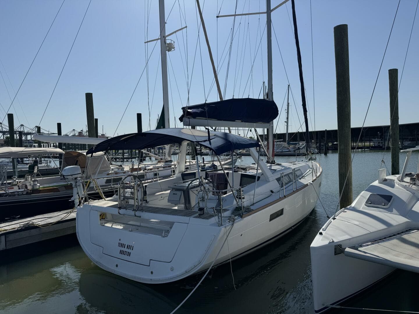 2016 Beneteau Oceanis 45