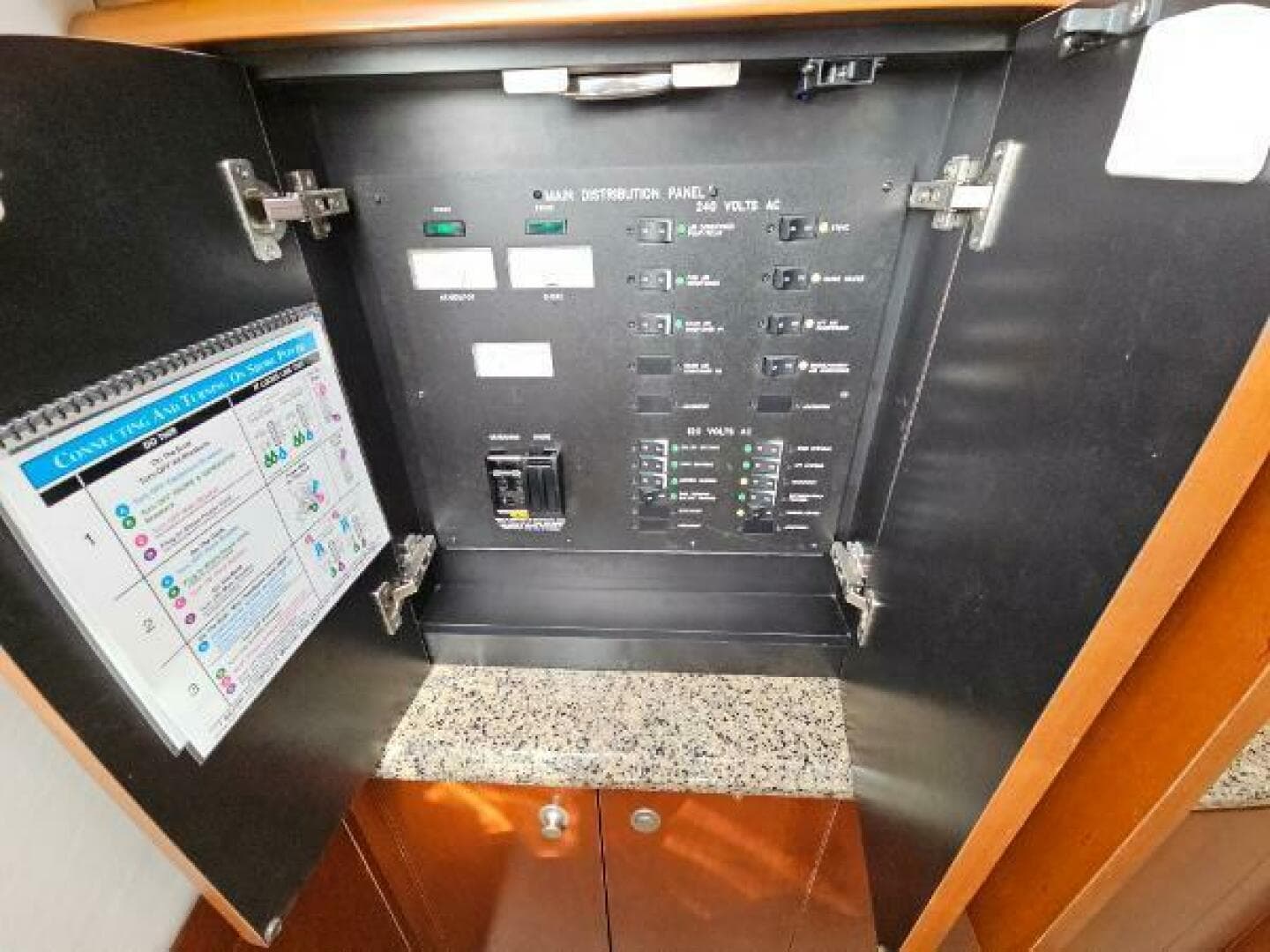 2005 Sea Ray 500 Sundancer