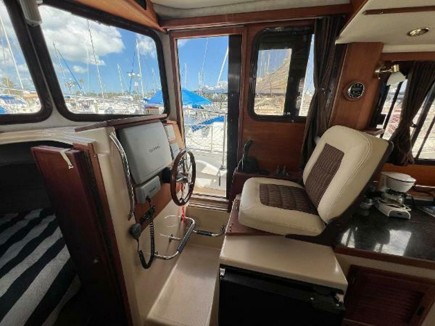 2011 Ranger Tugs R-29