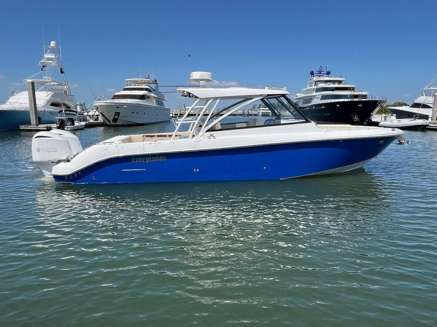 2019 Everglades 340 Dual Console "Solamare"-