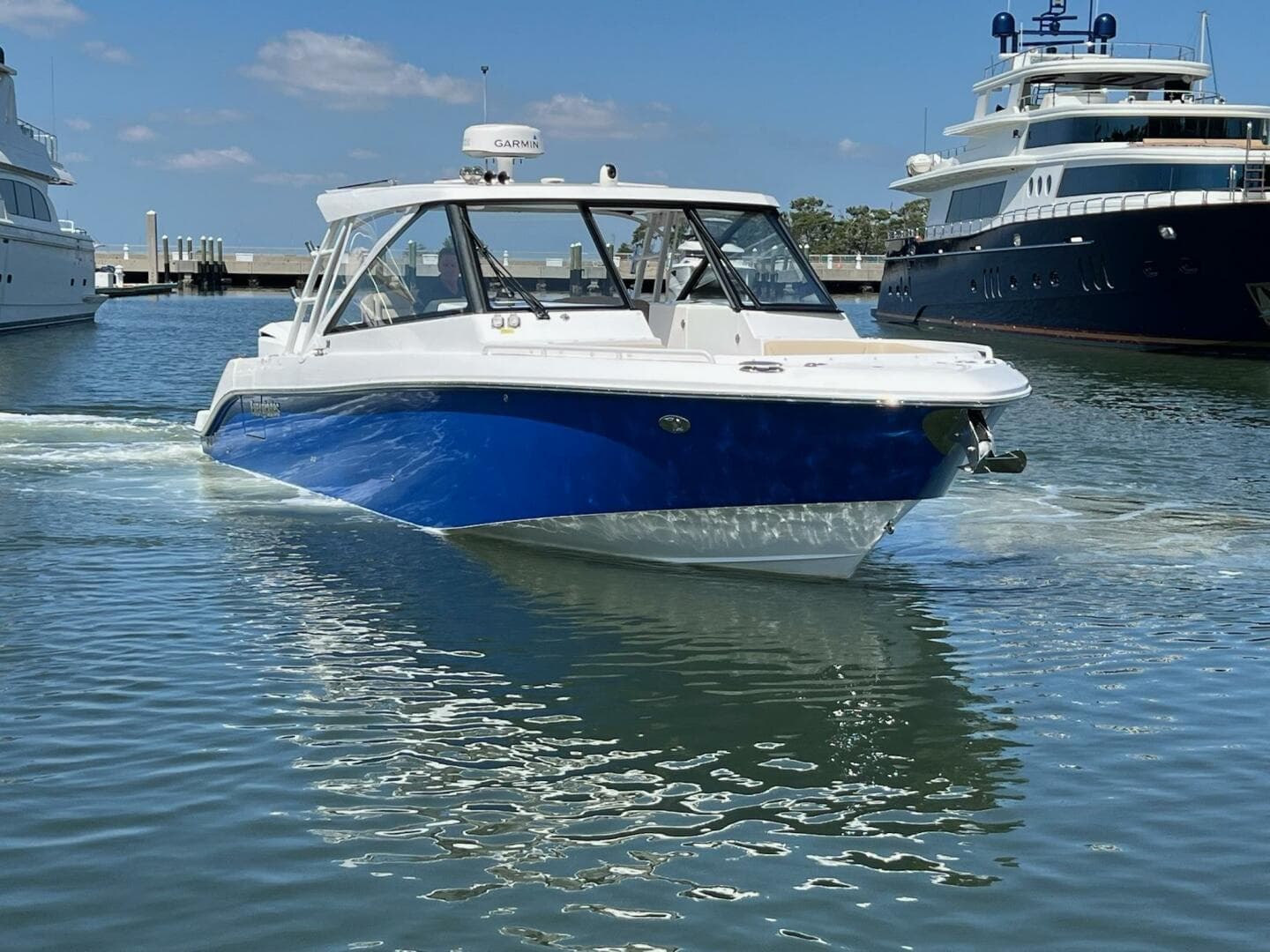 2019 Everglades 340 Dual Console "Solamare"-
