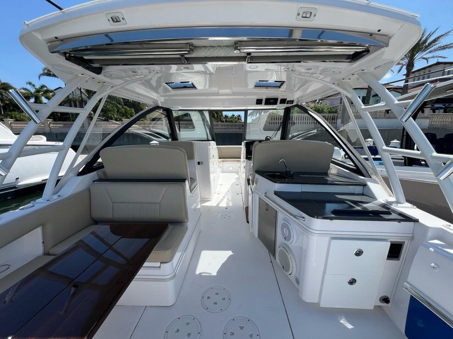 2019 Everglades 340 Dual Console- Cockpit 