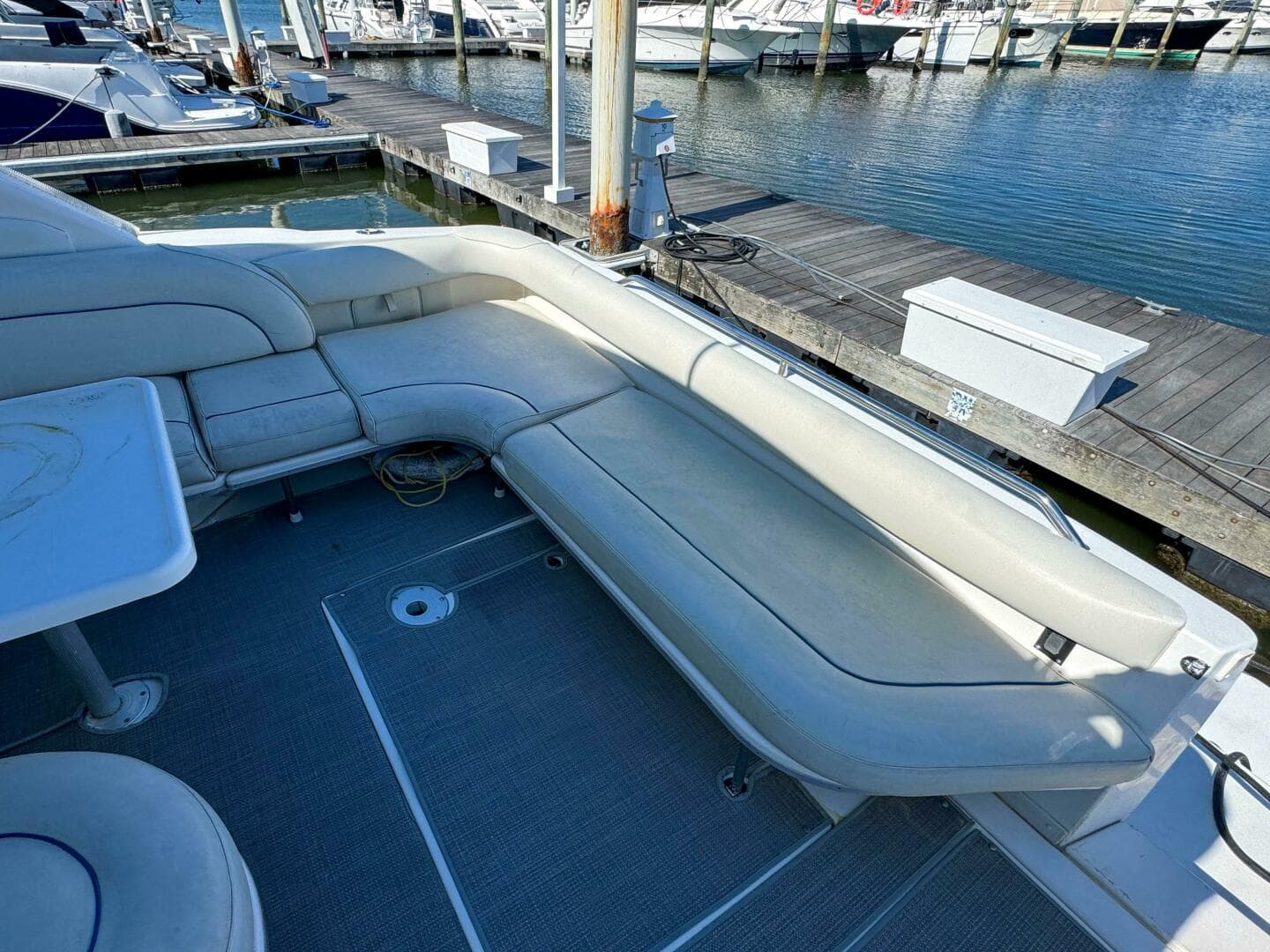 1997 Sea Ray 450 Sundancer
