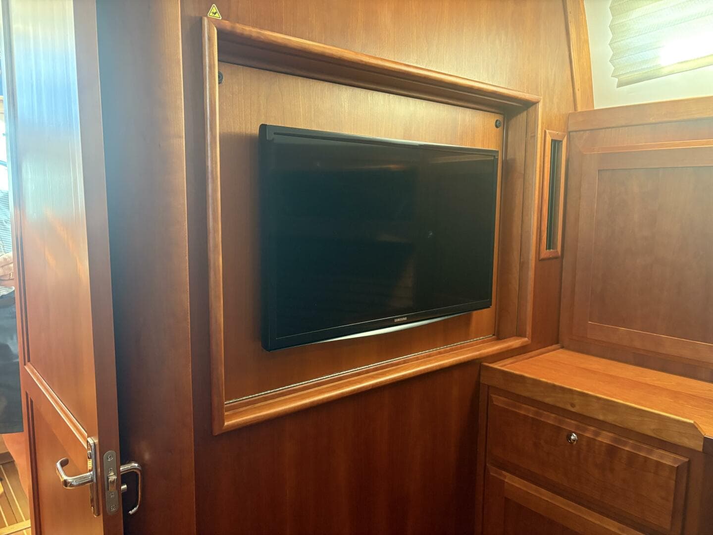 2016 Sabre 38 Salon Express