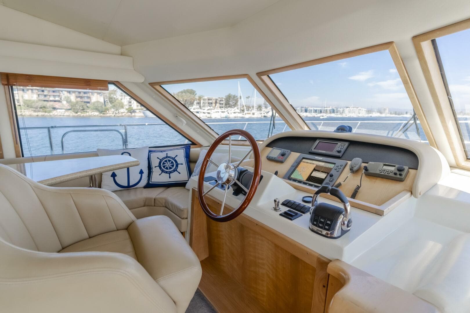 2007 Navigator 48 Pilothouse