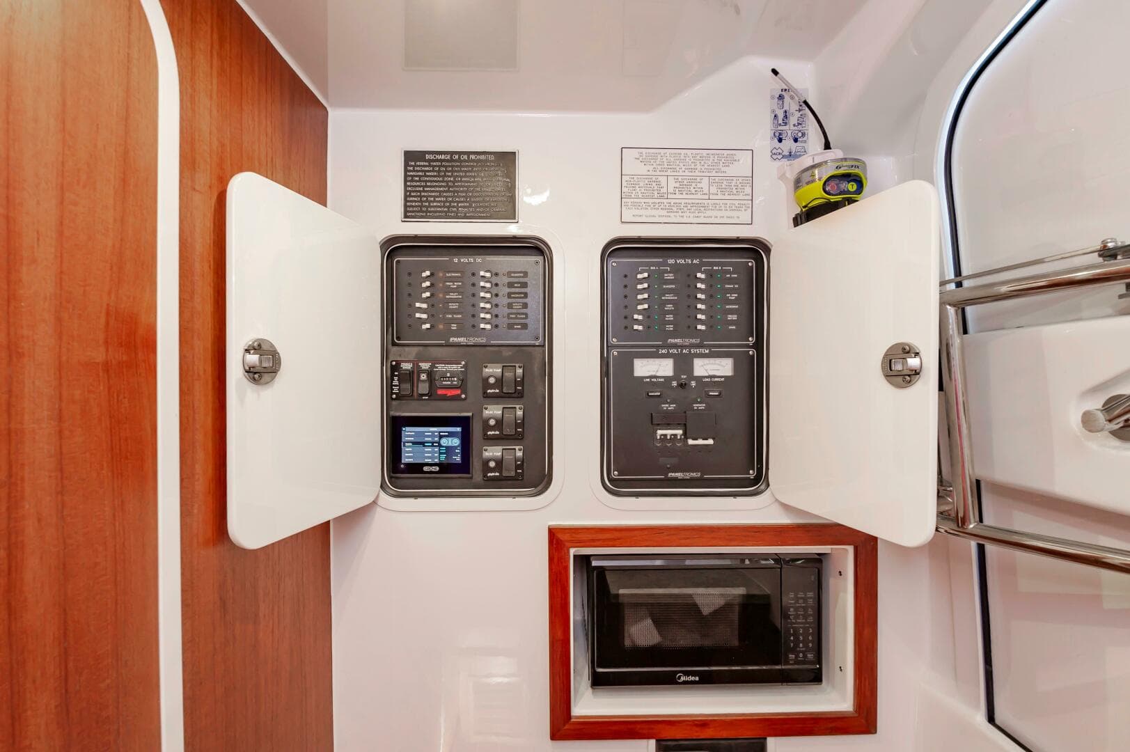 2024 Custom Carolina 38 CC