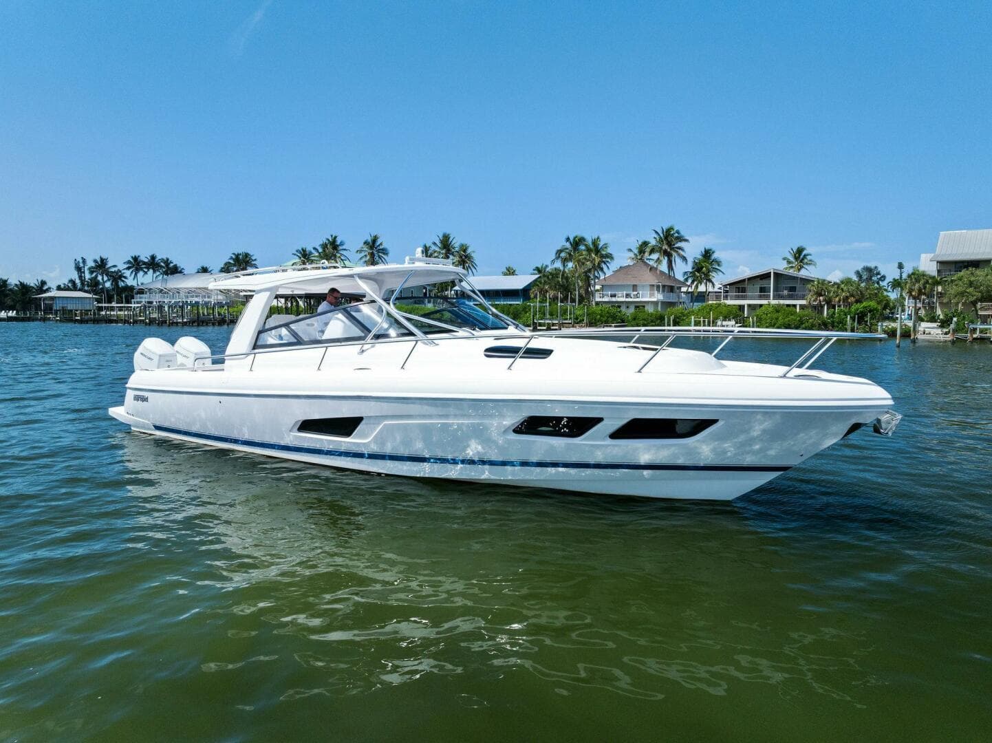 2022 Intrepid 438 Evolution