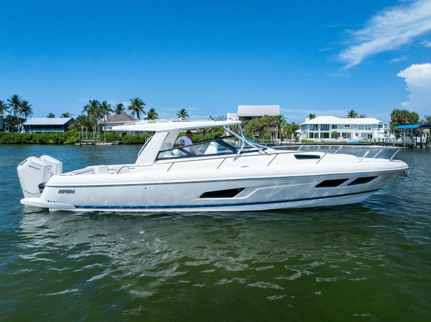 2022 Intrepid 438 Evolution