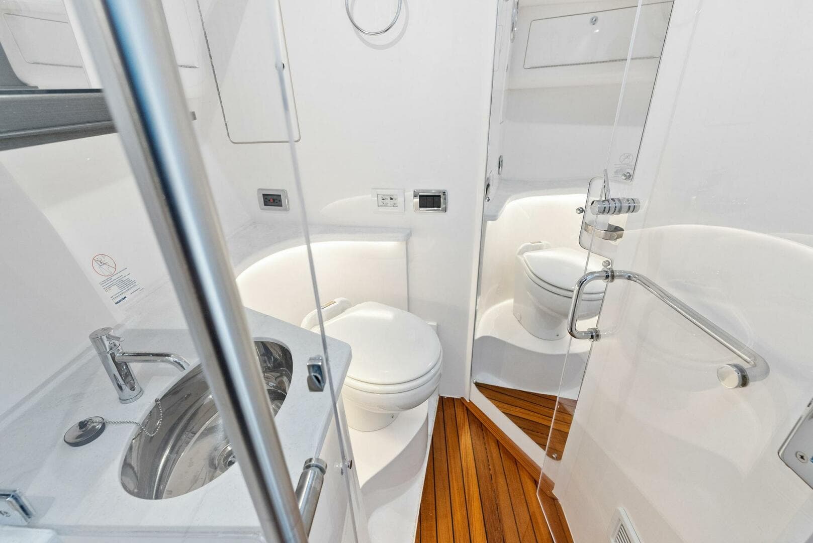 2022 Intrepid 438 Evolution