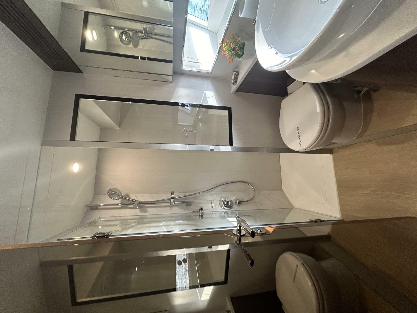 2024 Fairline Squadron 68