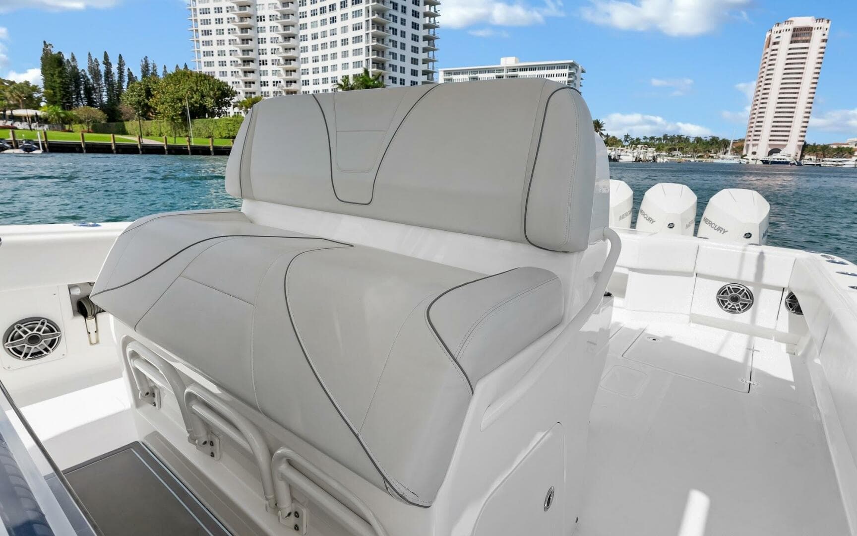 2019 SeaVee 390Z