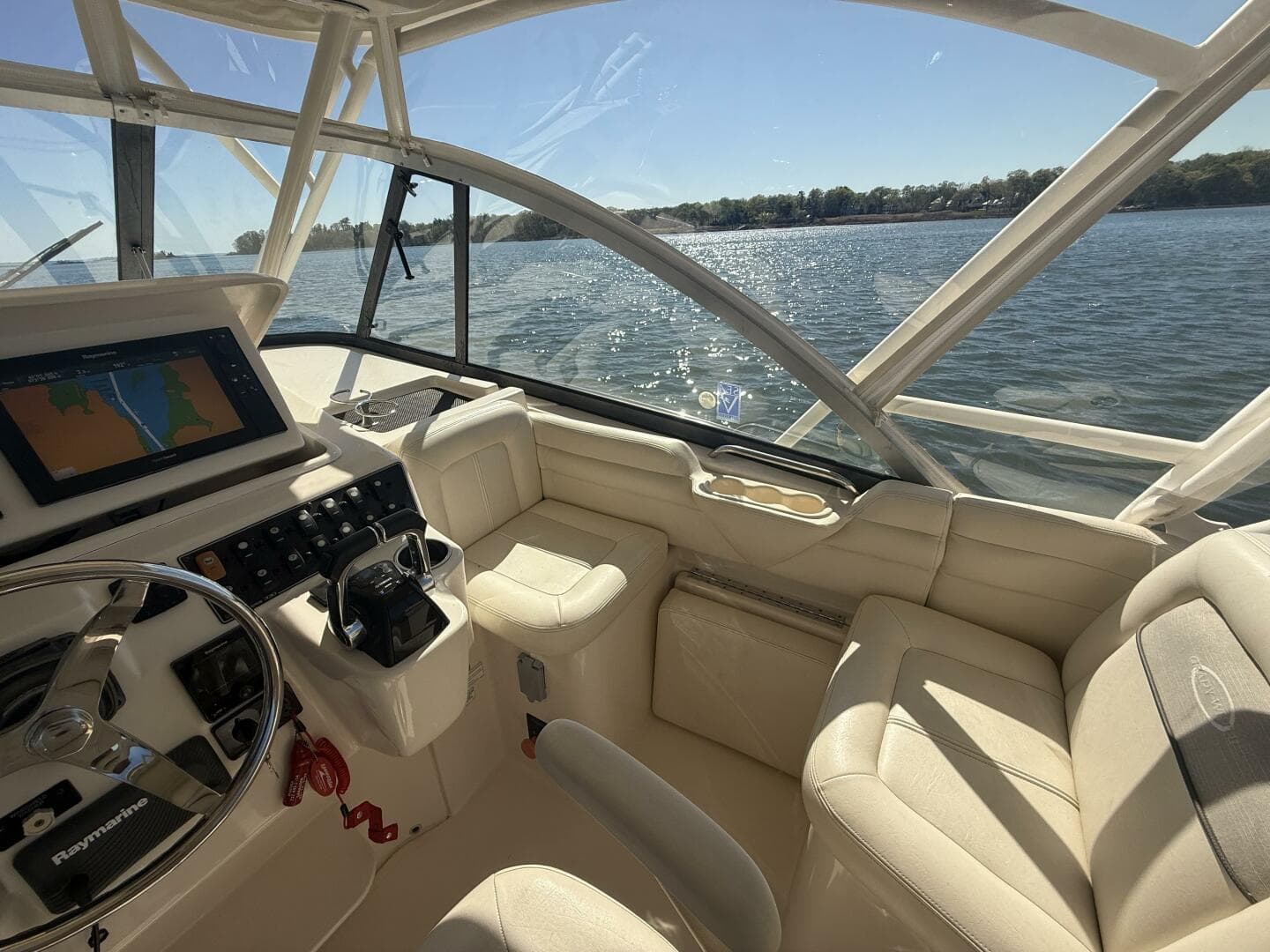 2016 Grady-White 330 Express