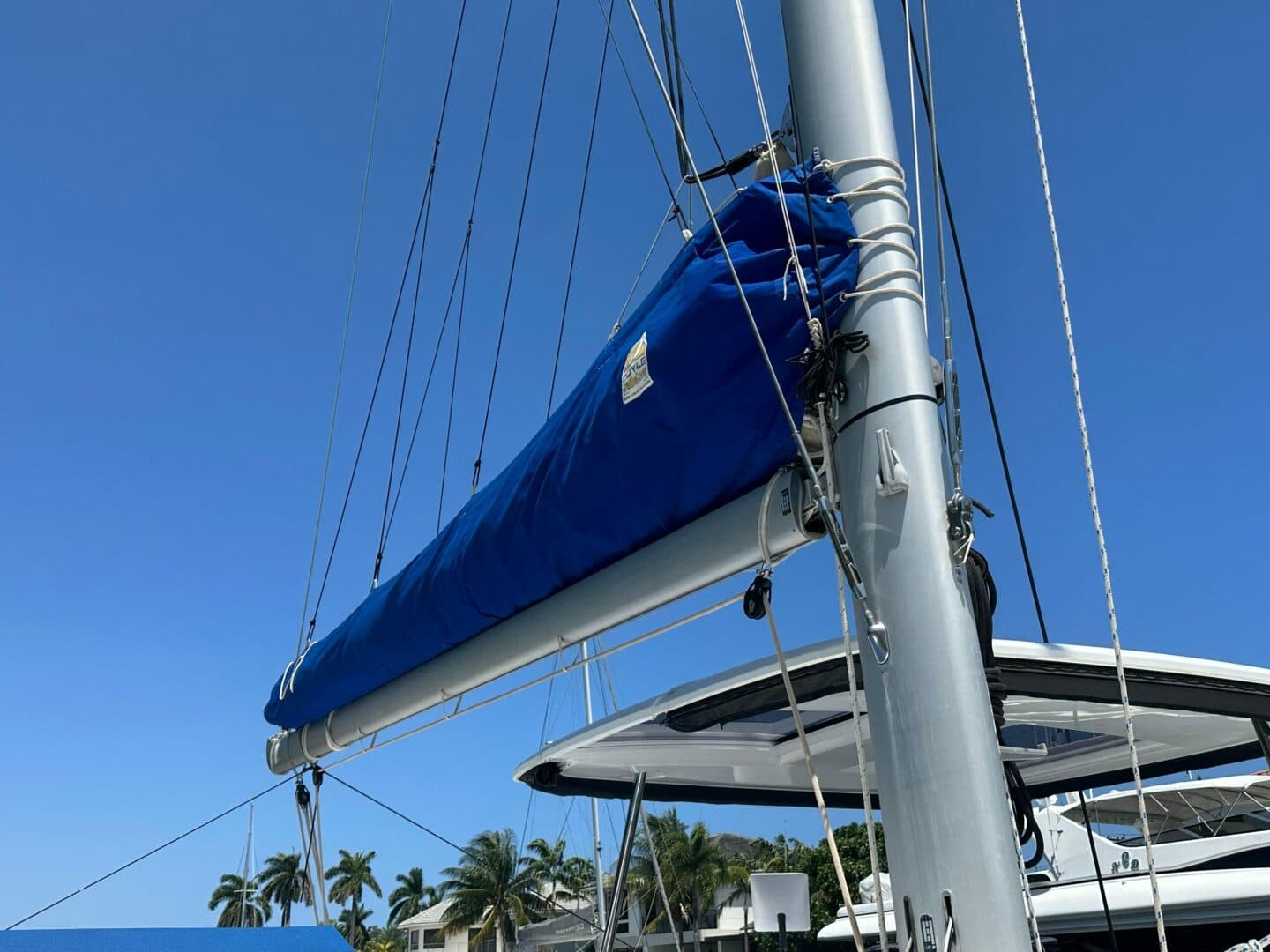 2018-lagoon-42-sail-9745888-20250409124224763-1_XLARGE.jpg
