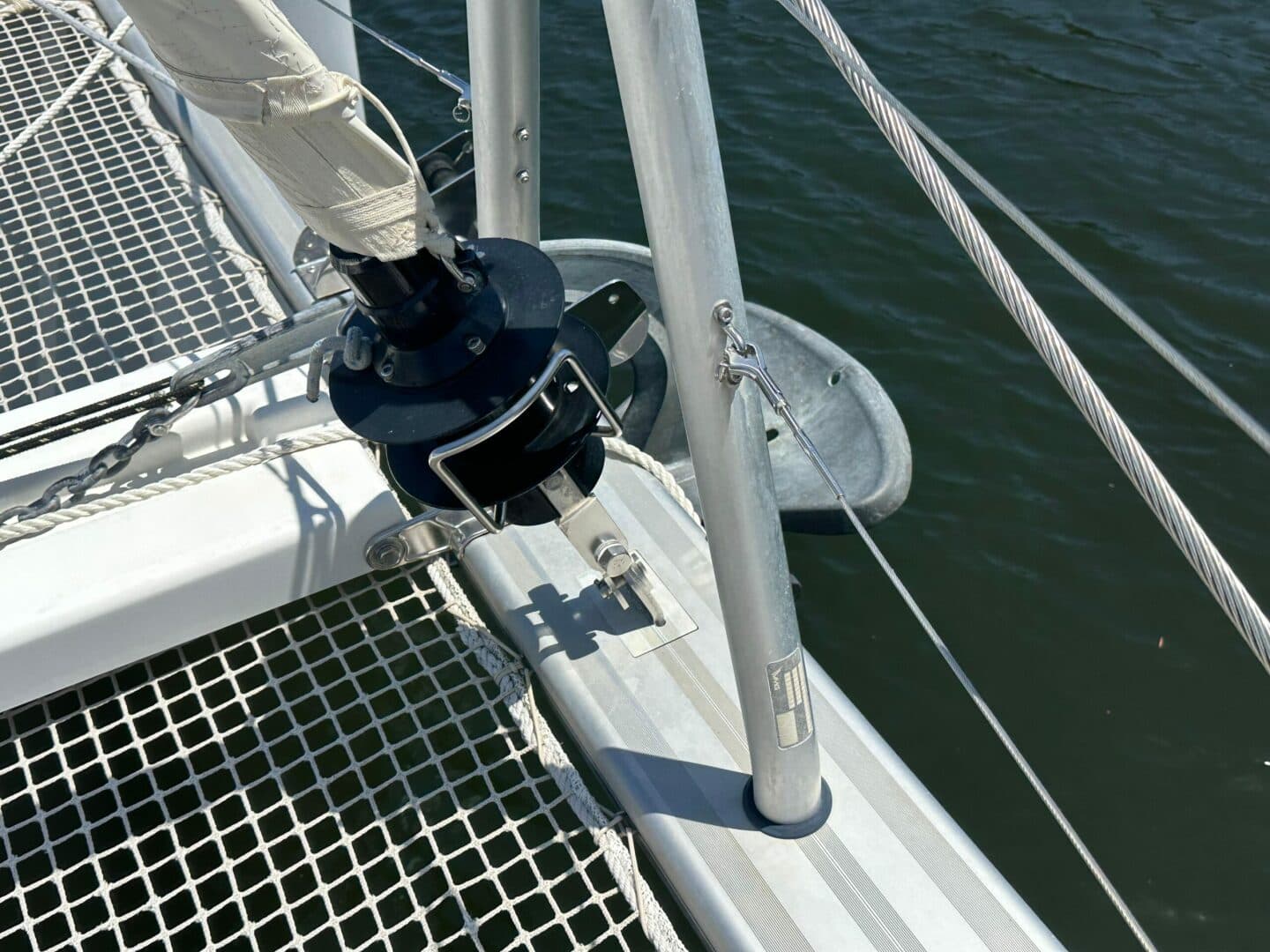2018-lagoon-42-sail-9745888-20250409124202504-1_XLARGE.jpg