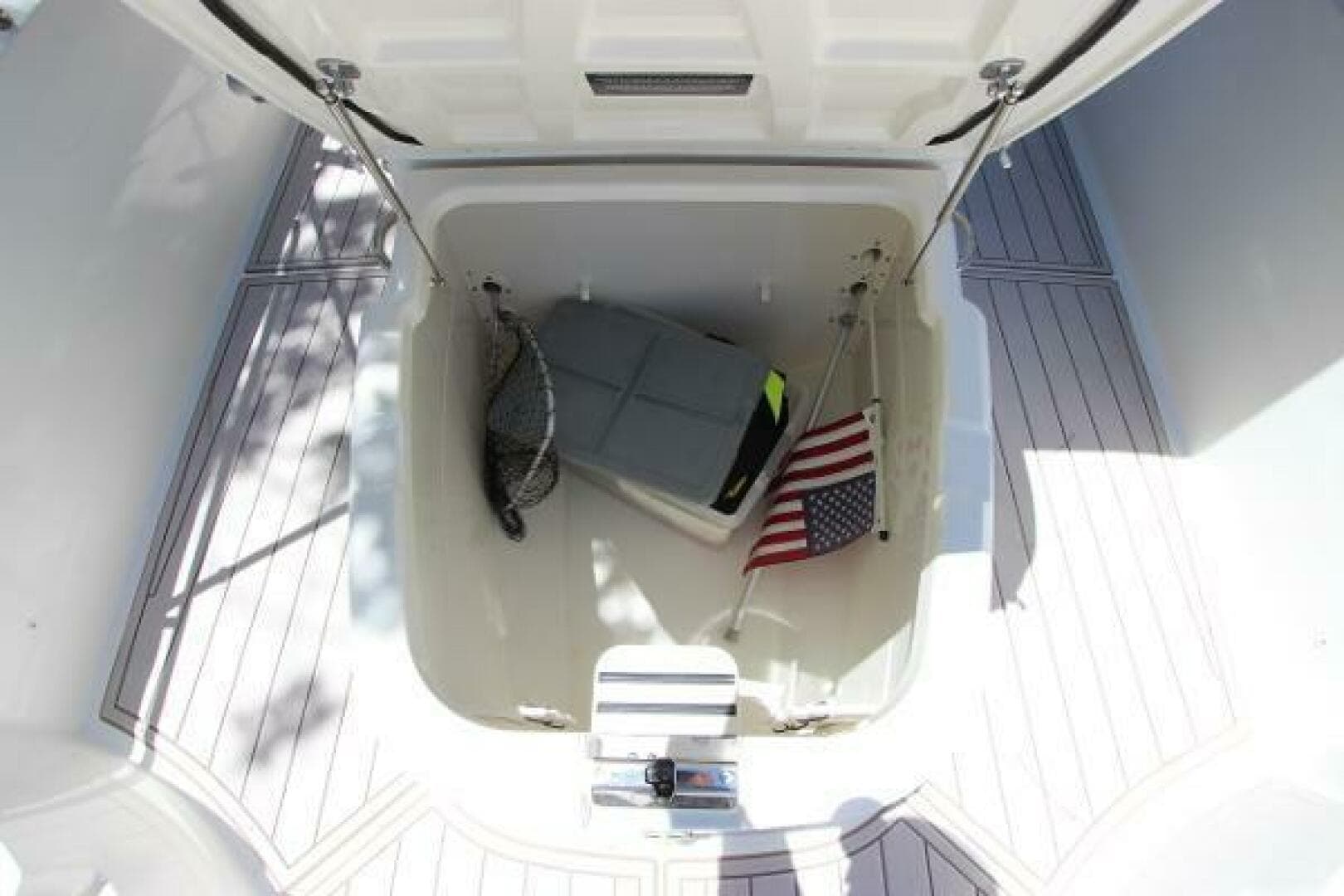 2017 Boston Whaler 270 Dauntless