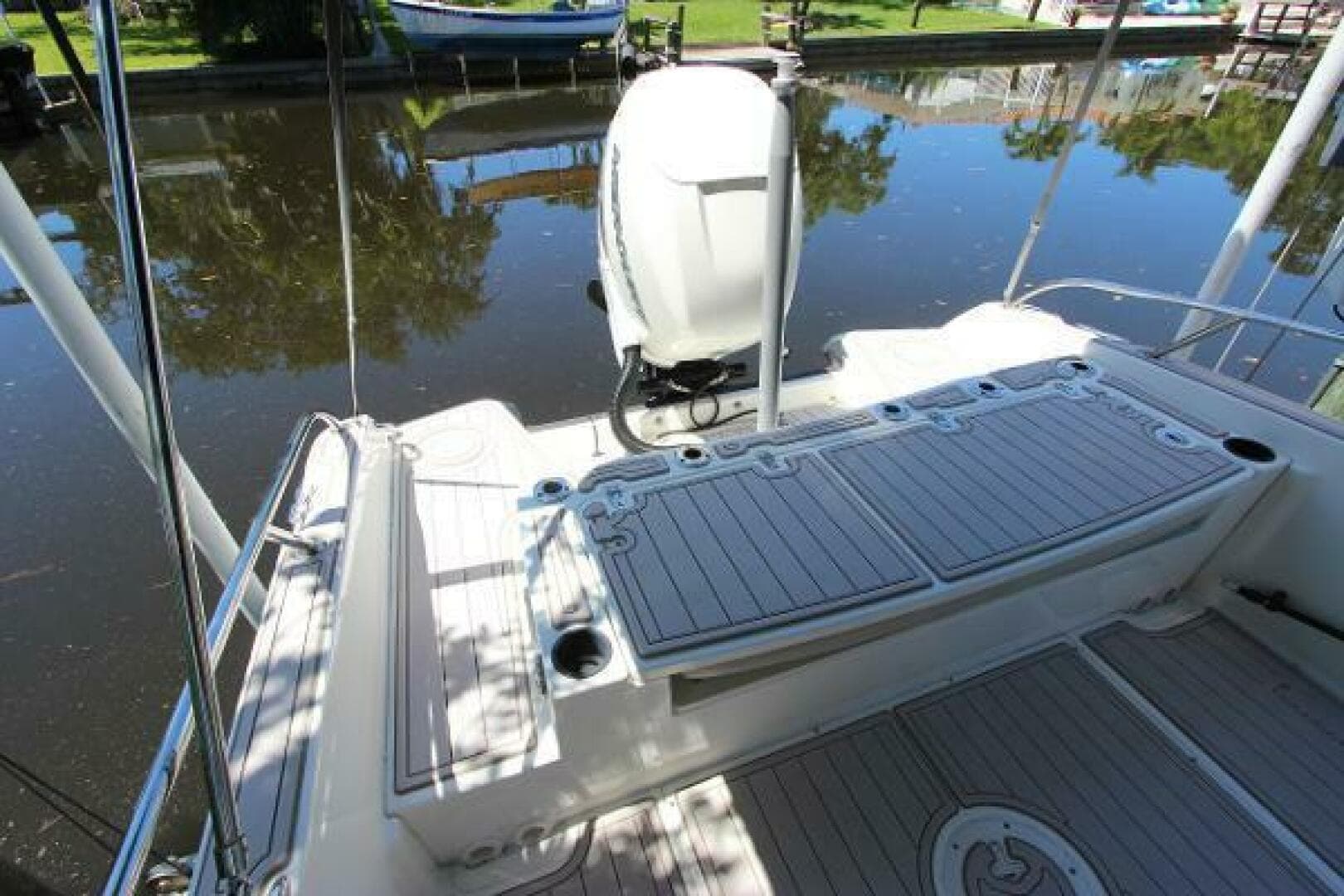 2017 Boston Whaler 270 Dauntless