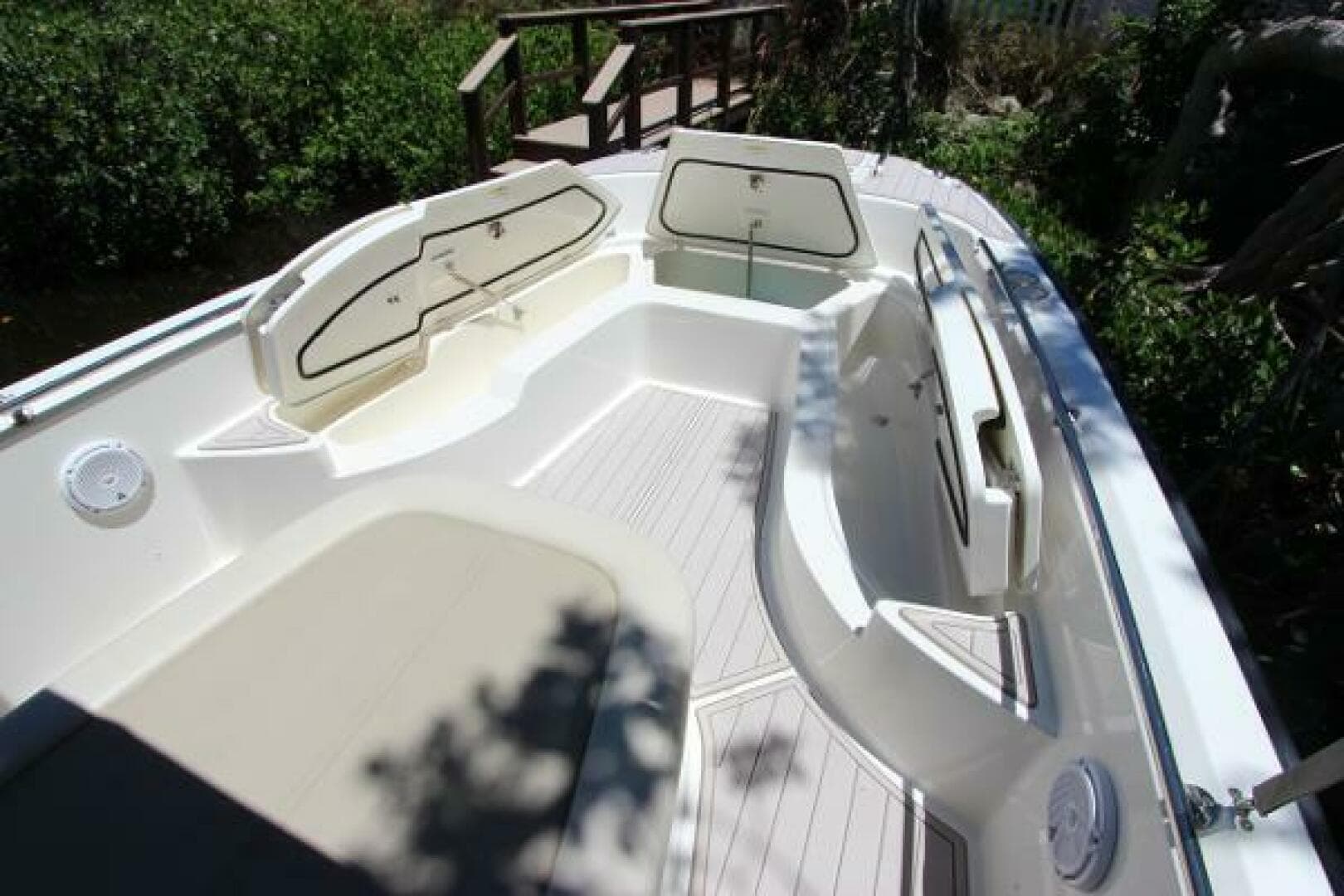 2017 Boston Whaler 270 Dauntless