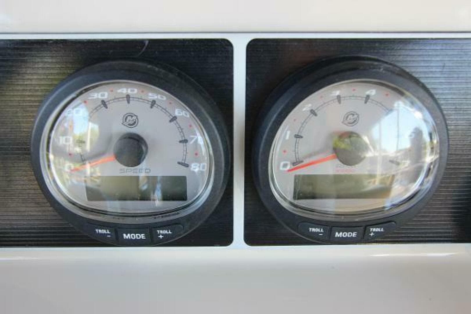 2017 Boston Whaler 270 Dauntless