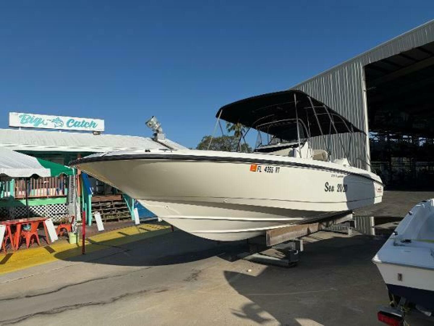 2017 Boston Whaler 270 Dauntless