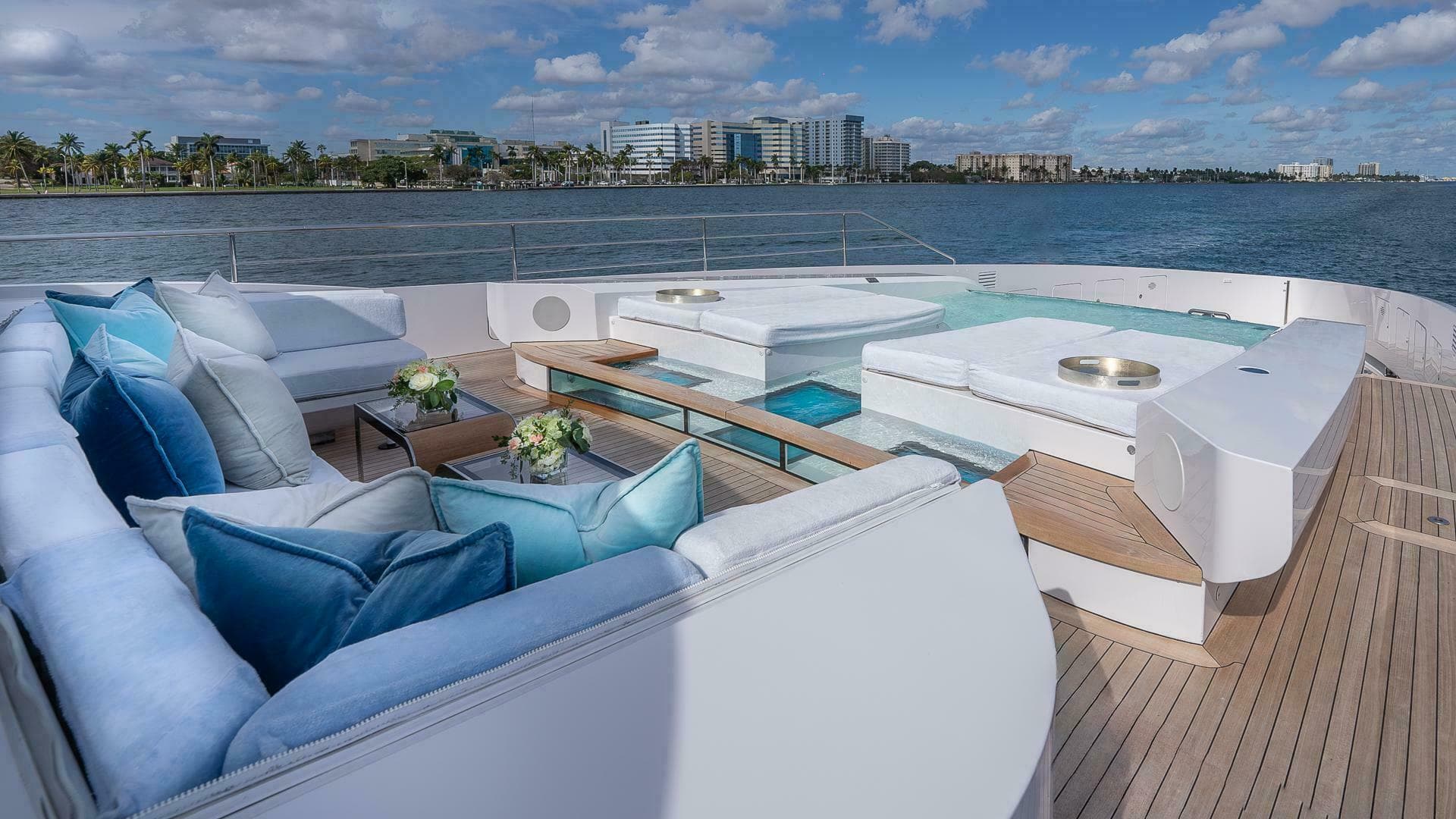 2017 Overmarine Oceano 42