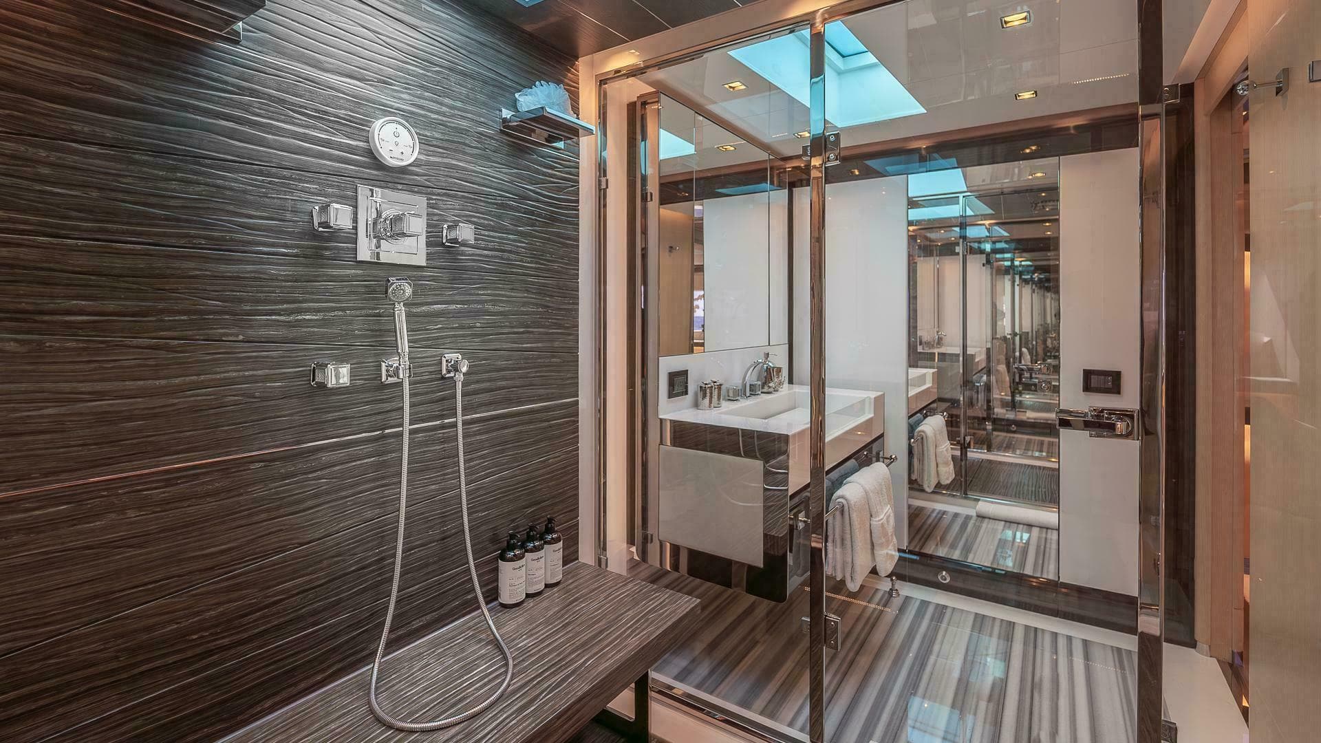 2017 Overmarine Oceano 42