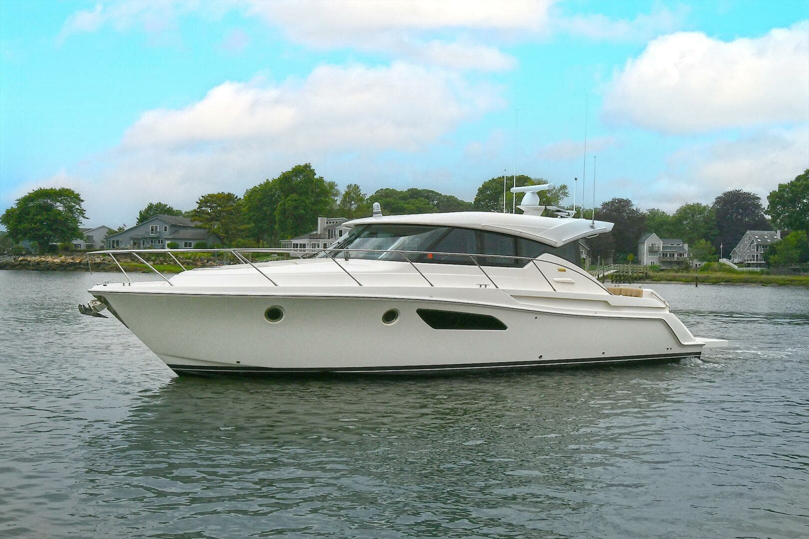 2015 Tiara Yachts C44 Coupe