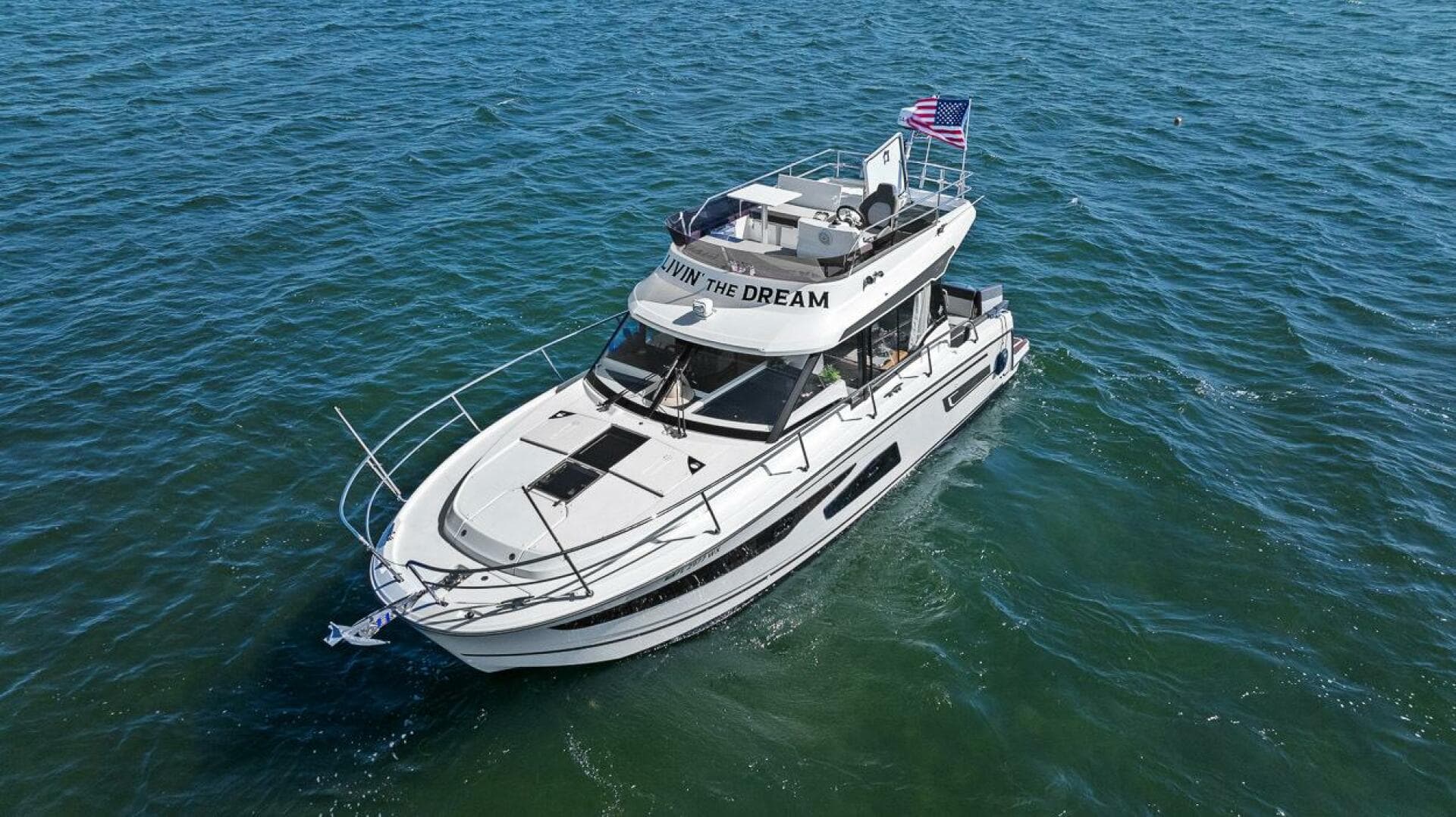 2020 Jeanneau NC 1095 Fly