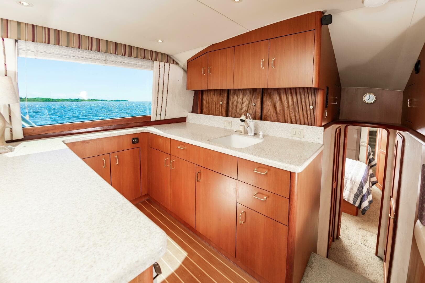 2000 Ocean 48 Supersport